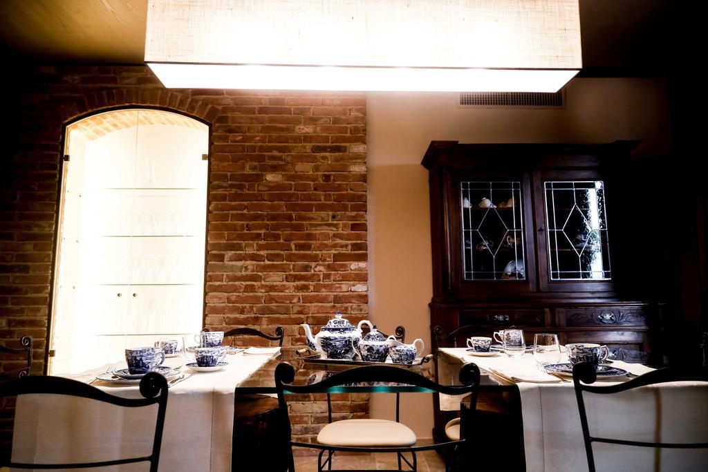 Cascina Cortine Bed & Breakfast Guarene Exterior photo