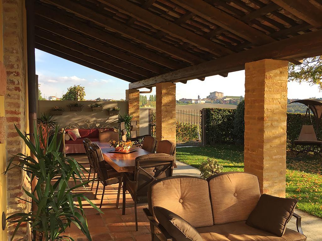 Cascina Cortine Bed & Breakfast Guarene Exterior photo