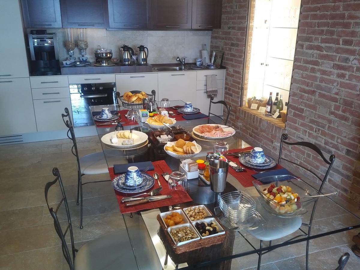 Cascina Cortine Bed & Breakfast Guarene Exterior photo